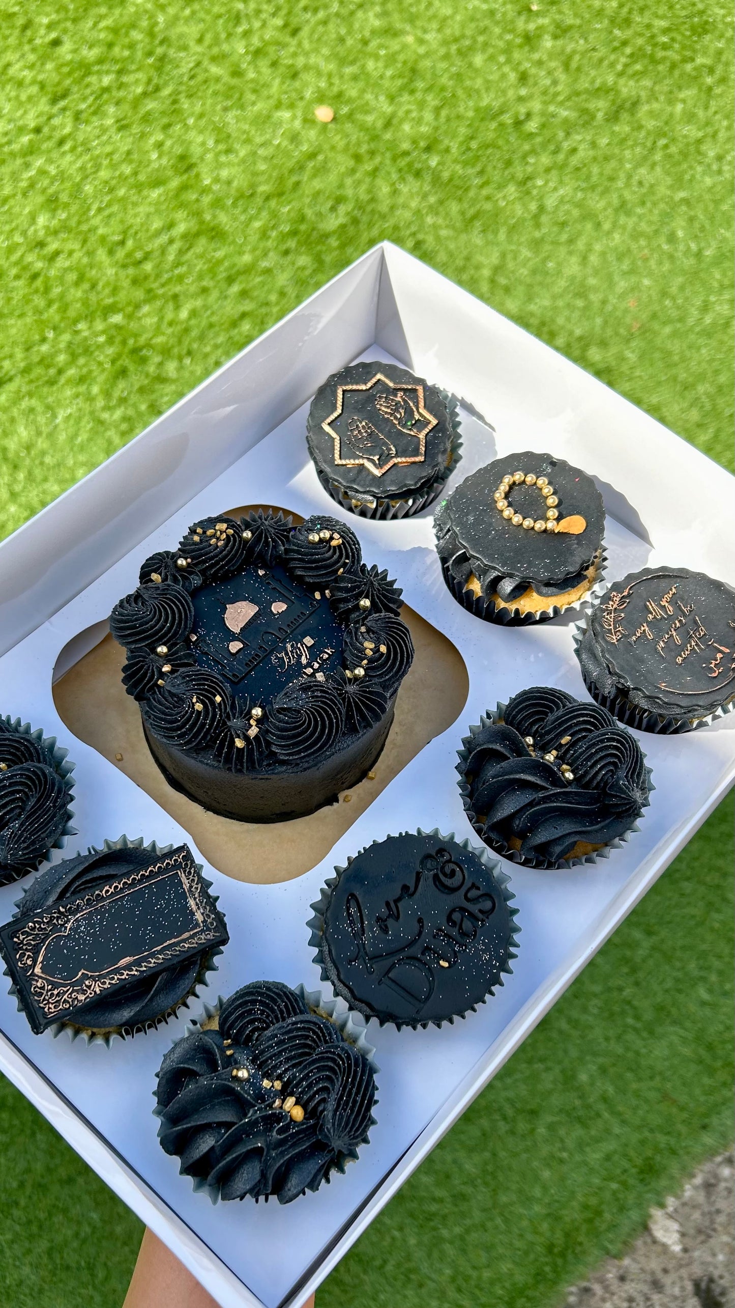 Umrah/Hajj Bento Cake & Cupcake Set