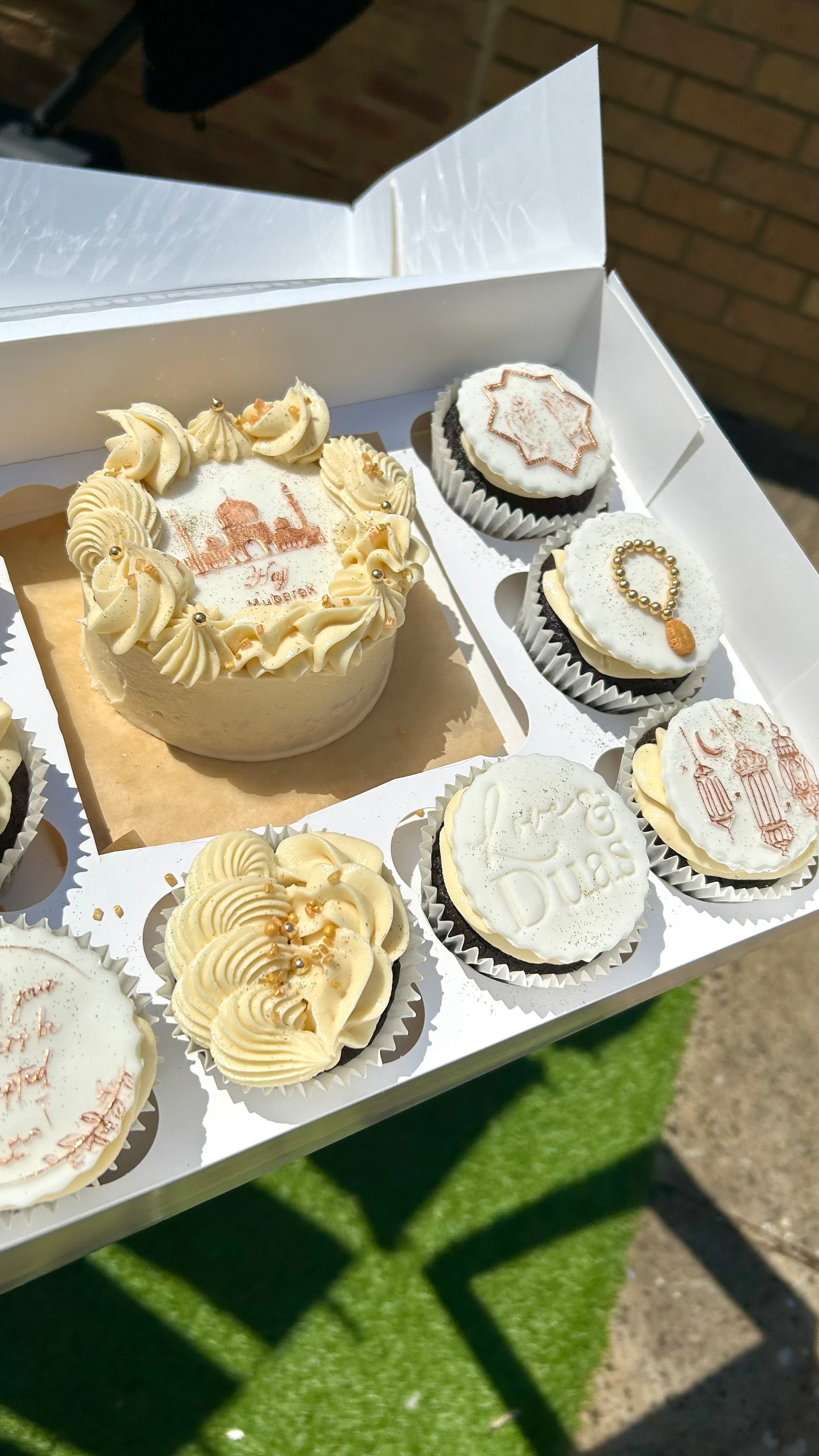 Umrah/Hajj Bento Cake & Cupcake Set