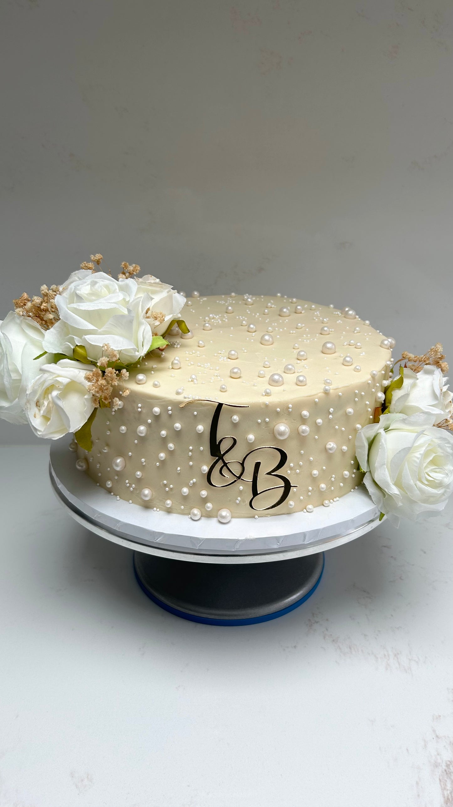 Engagement Pearl Cake