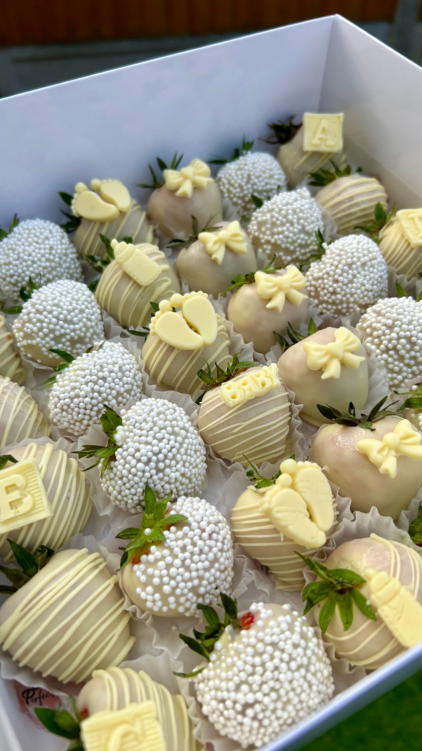 Baby Chocolate Strawberries