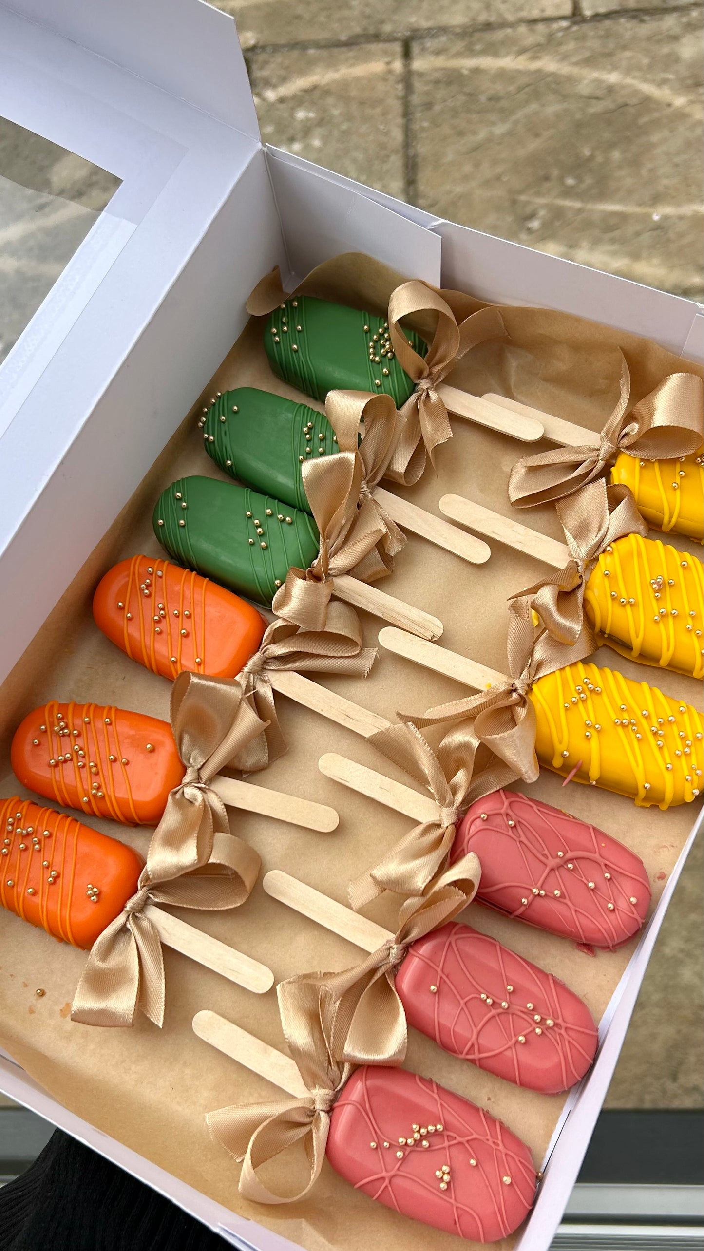 Cakesicles