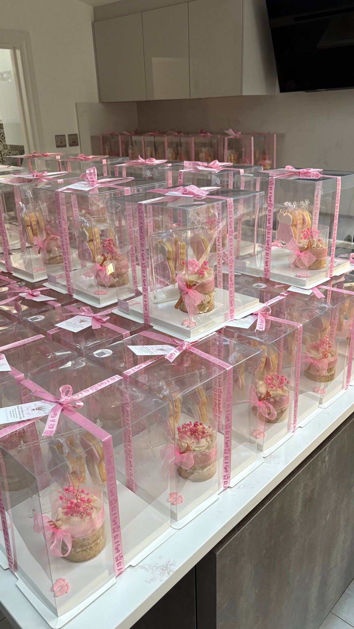 The Baby Favour Duo