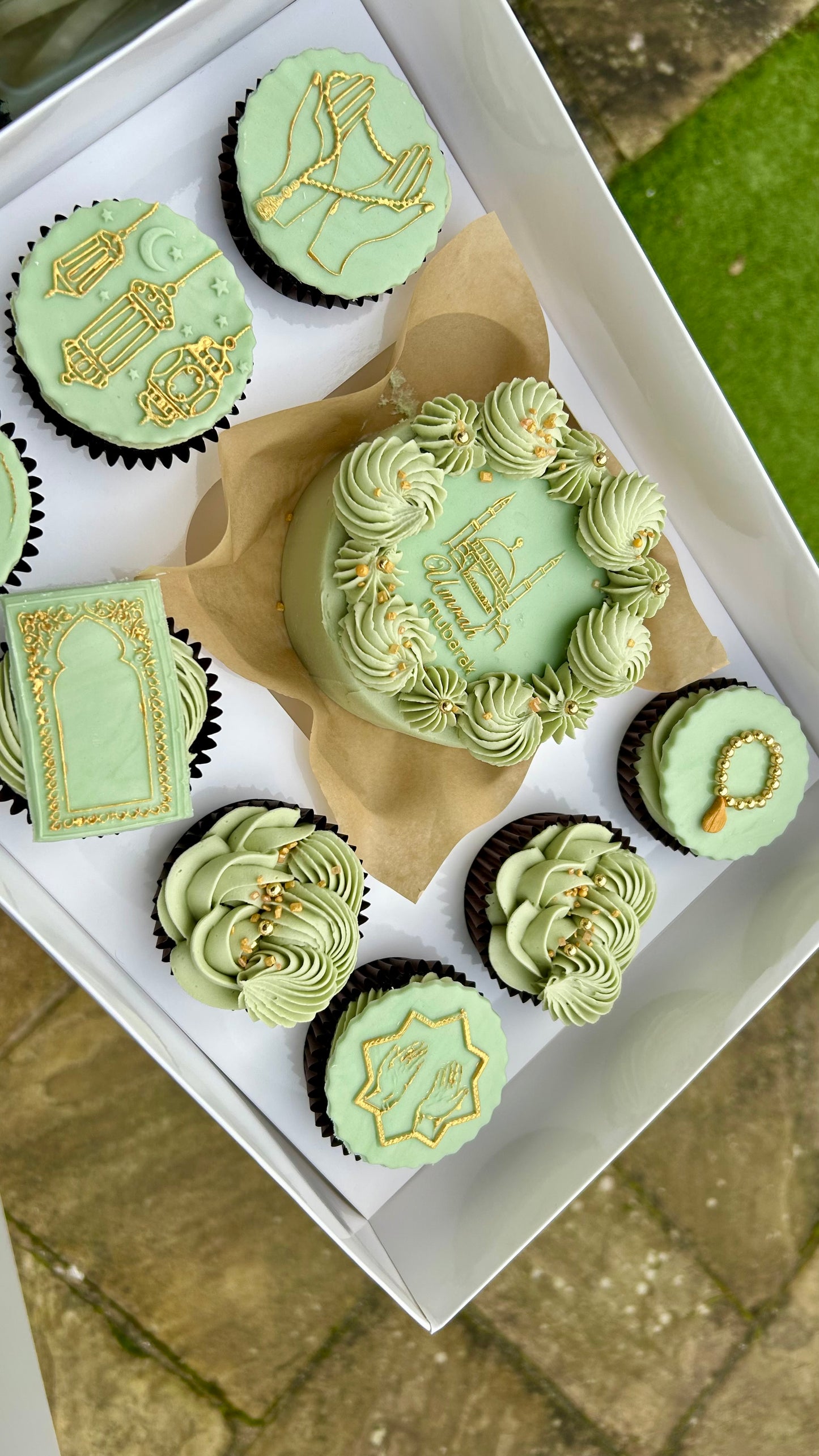 Hajj Bento Cake & Cupcake Sets