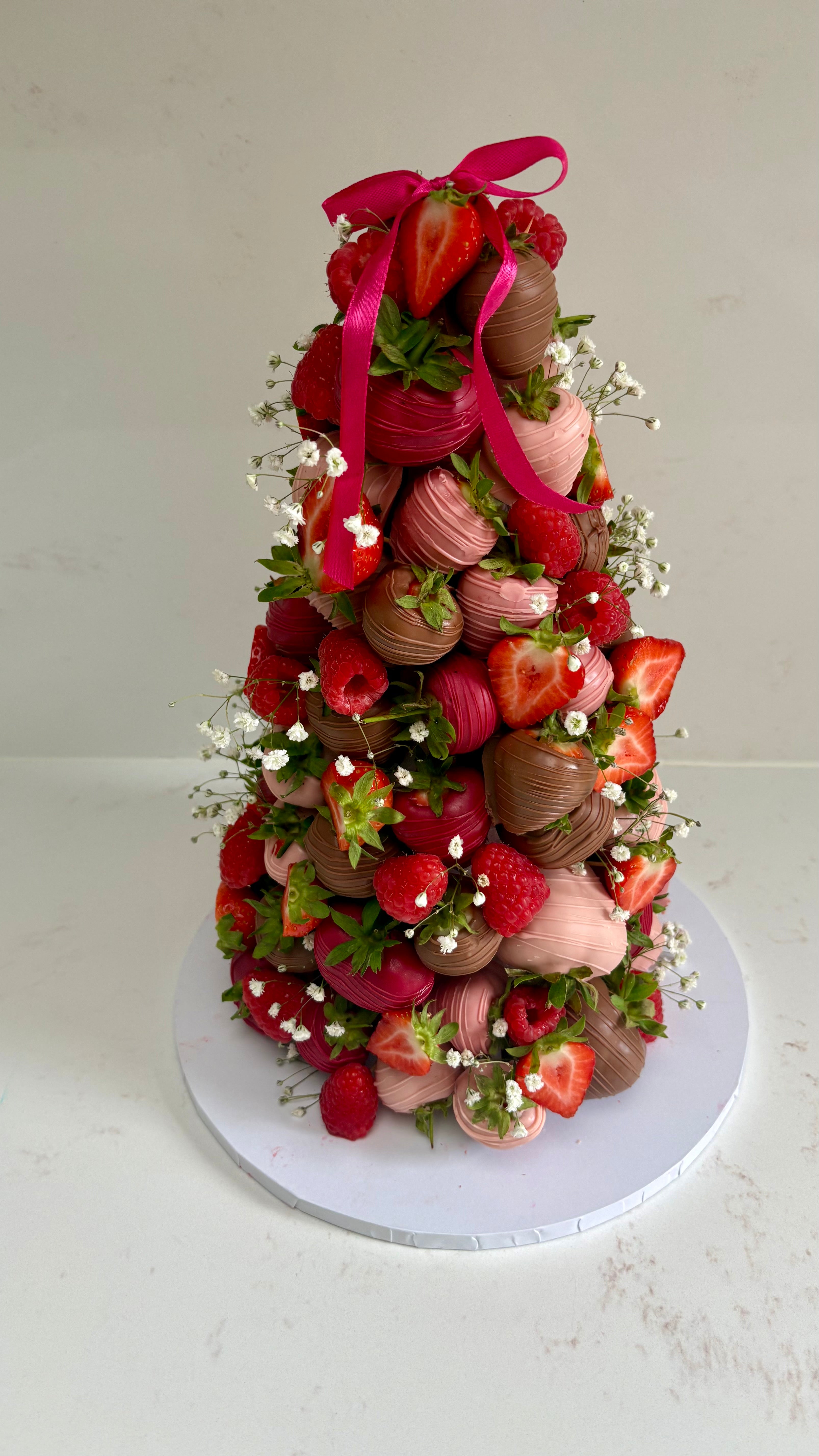 Regular Strawberry Tower (35 Strawberries)