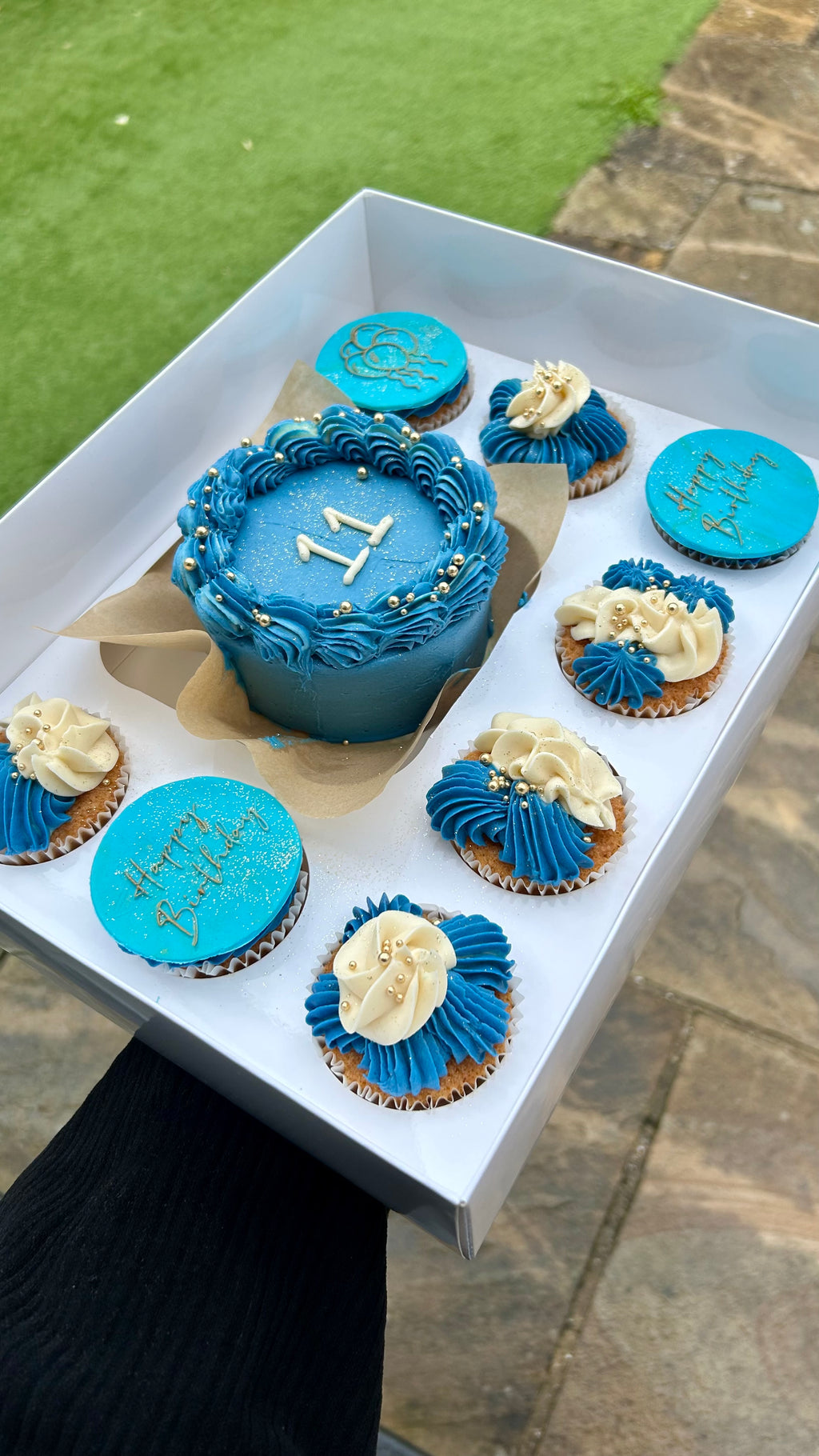 Bespoke Bento Cake & Cupcake Set