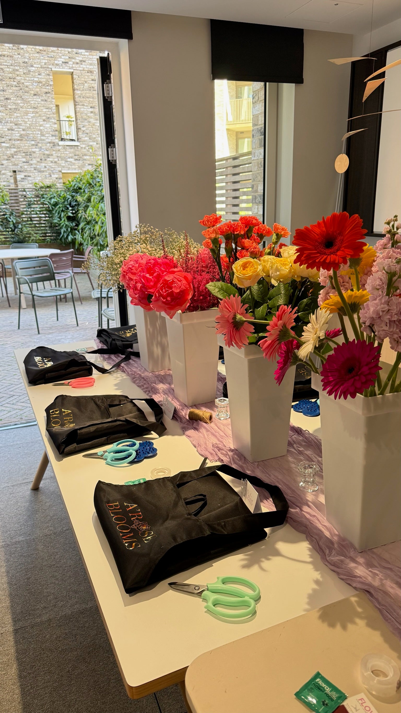 Fresh Flower Arrangement Workshop (17th October)