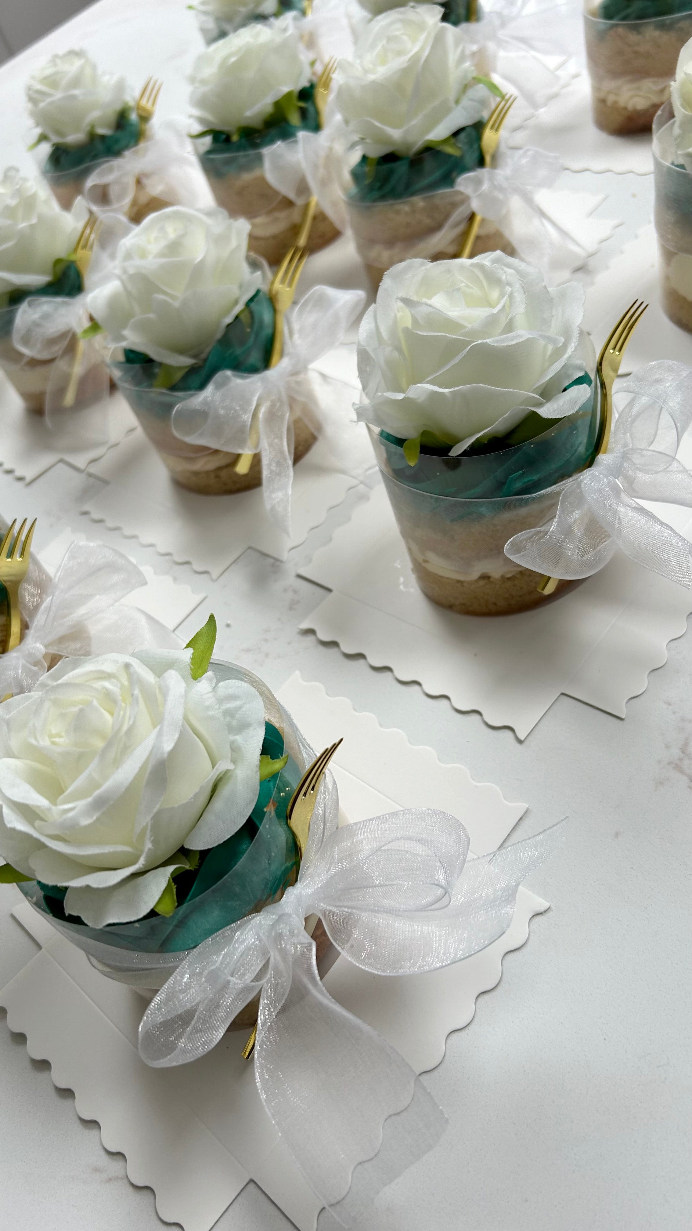 Mini Cakelettes