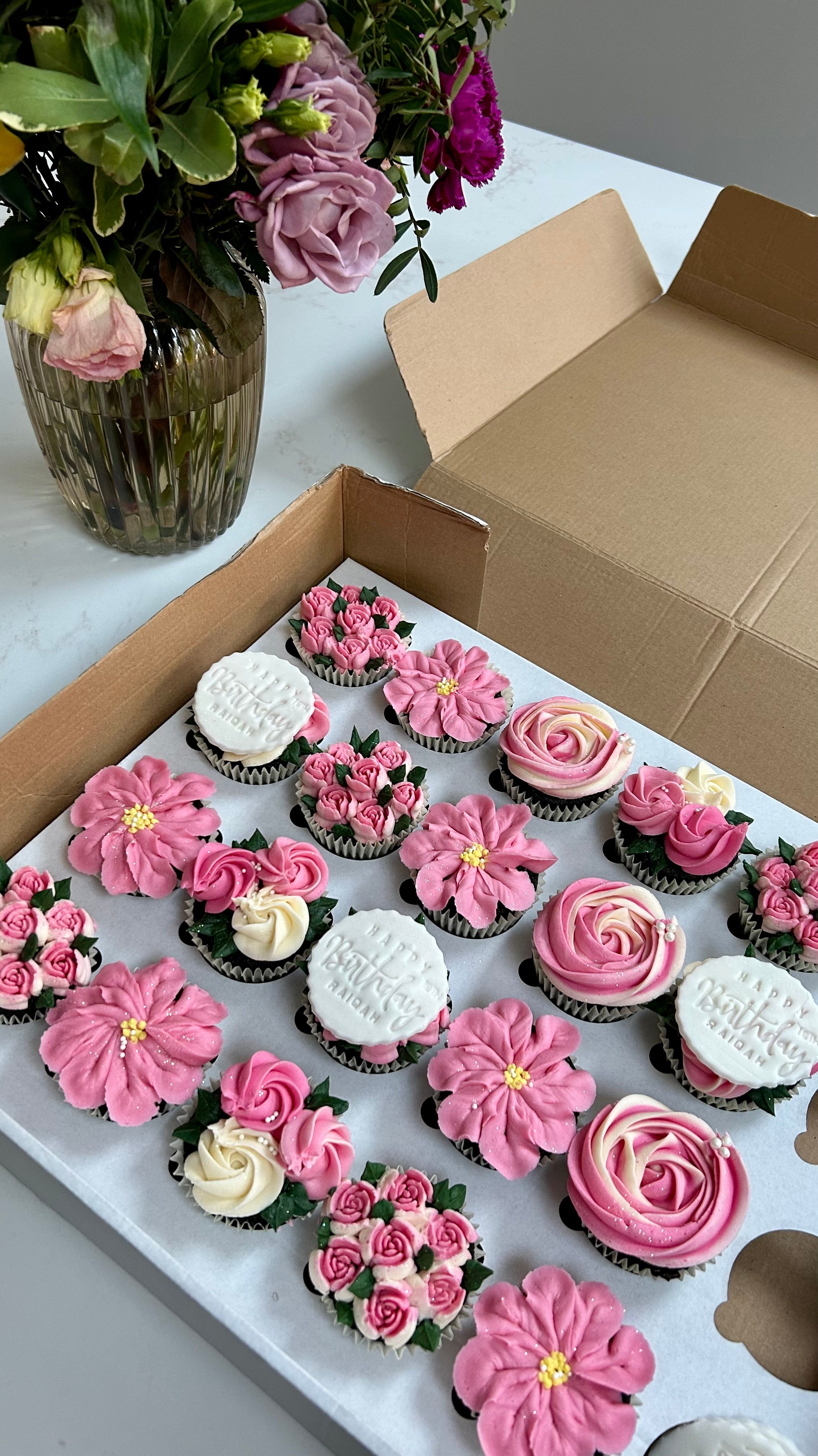 24 Cupcake Box