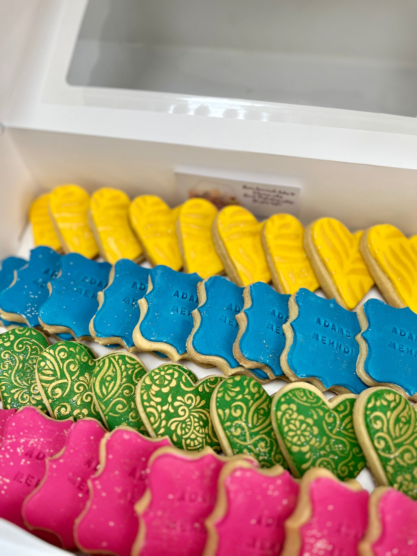 Mehndi Biscuits